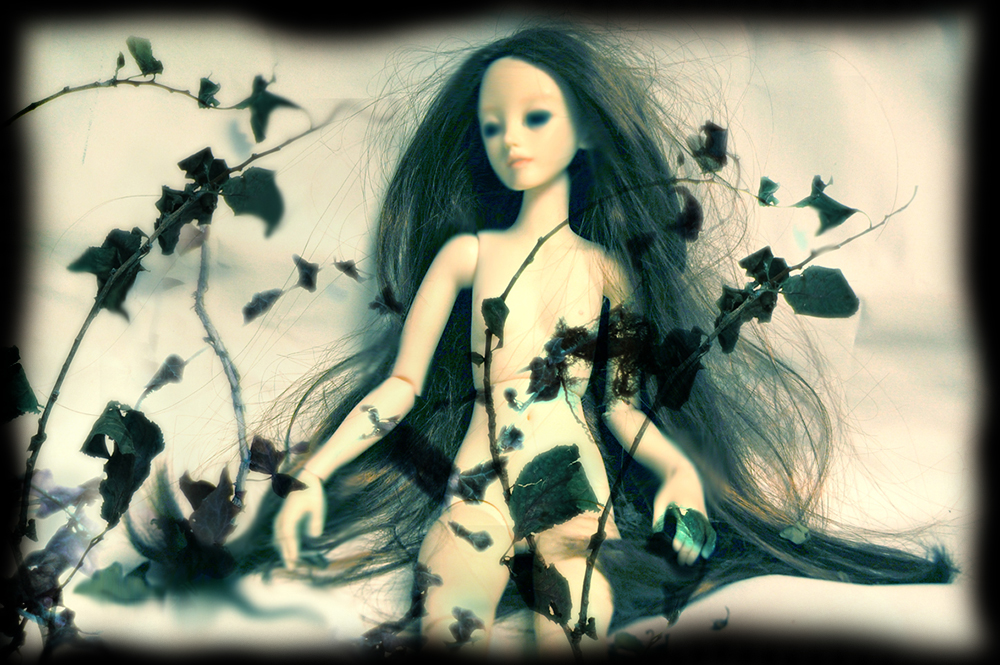 ophelia-art-doll-nigredo-painting